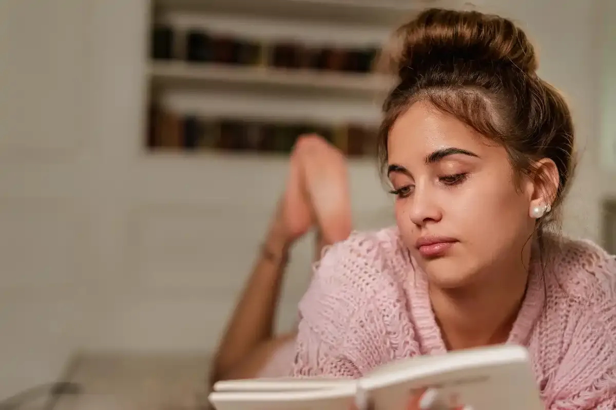 Lifestyle Indoor Portrait