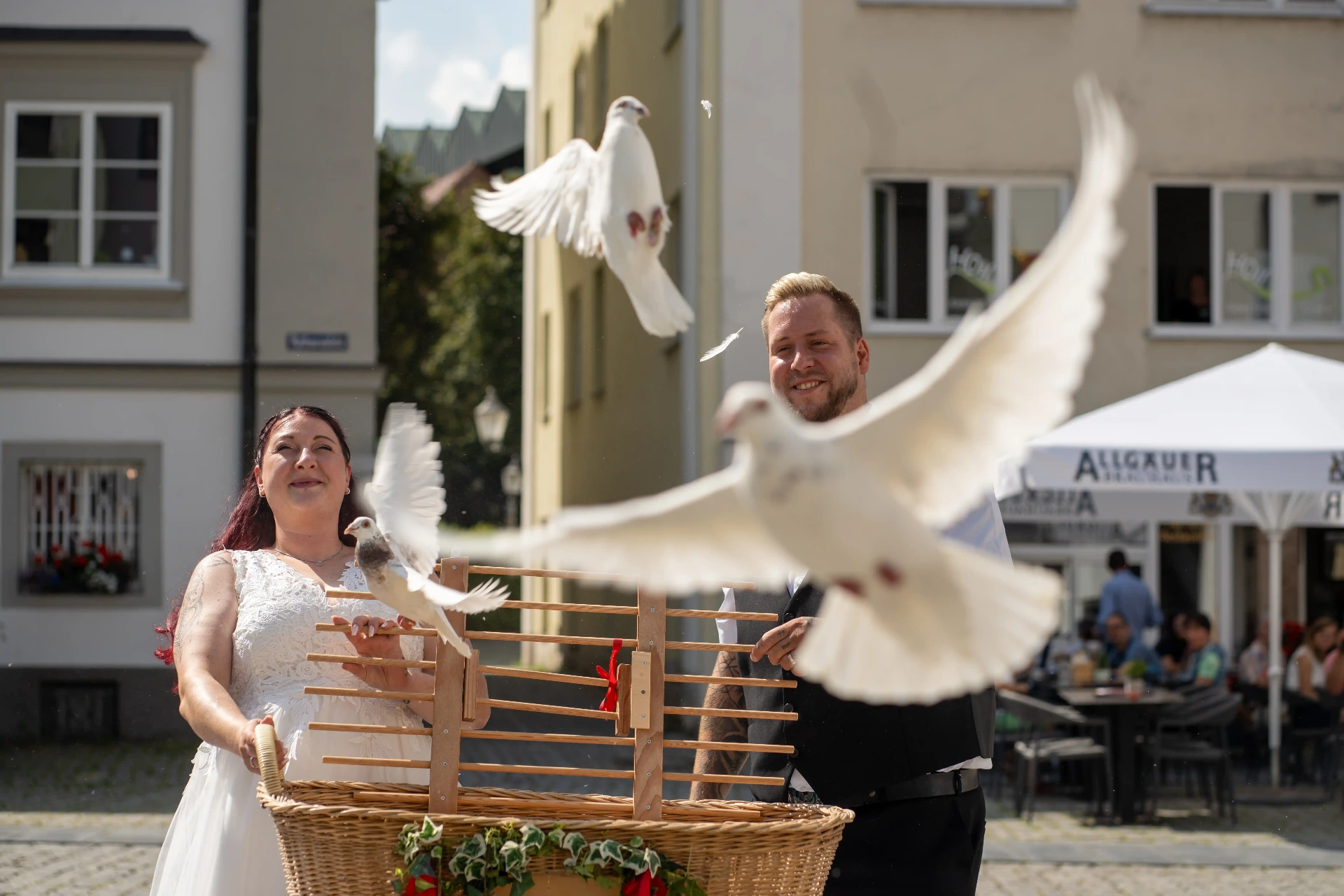 Taubenflug Hochzeit
